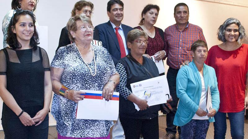 Título entre 66 y 75 caracteres (sin punto final y con mayúsculas y minúsculas) Campo para escribir el pie de foto.