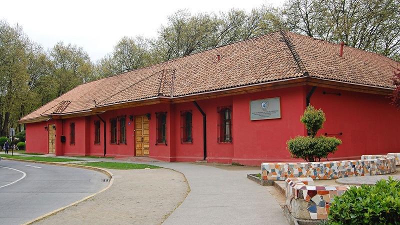 Fotografía externa del Museo de Historia Natural de Concepción