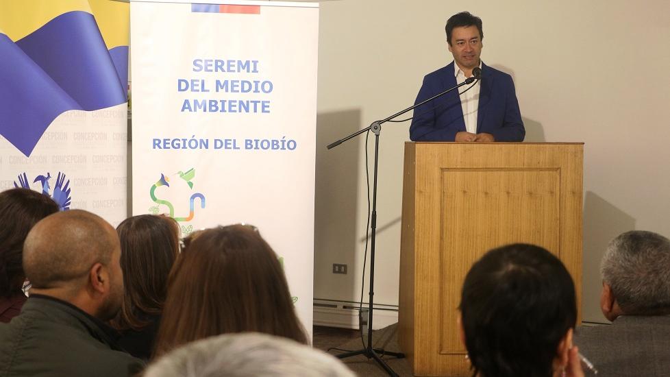 Mario Delannays Araya Seremi de Medio Ambiente región del Bío Bío, en el seminario de educación ambiental
