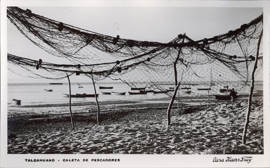 Caleta de pescadores y recolectoras en Talcahuano, casa editora Hans Frey.