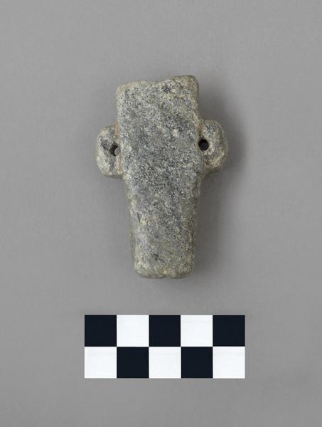 Flauta precolombina tipo catarra con agujero de digitación (vista posterior) Flauta precolombina tipo catarra con agujero de digitación (vista posterior)