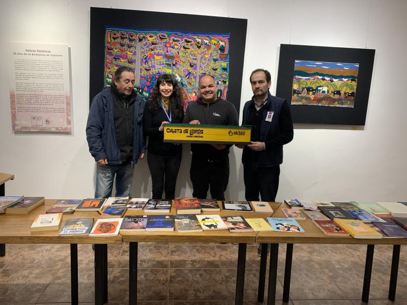 Caleta de libros en el Trueke del Museo